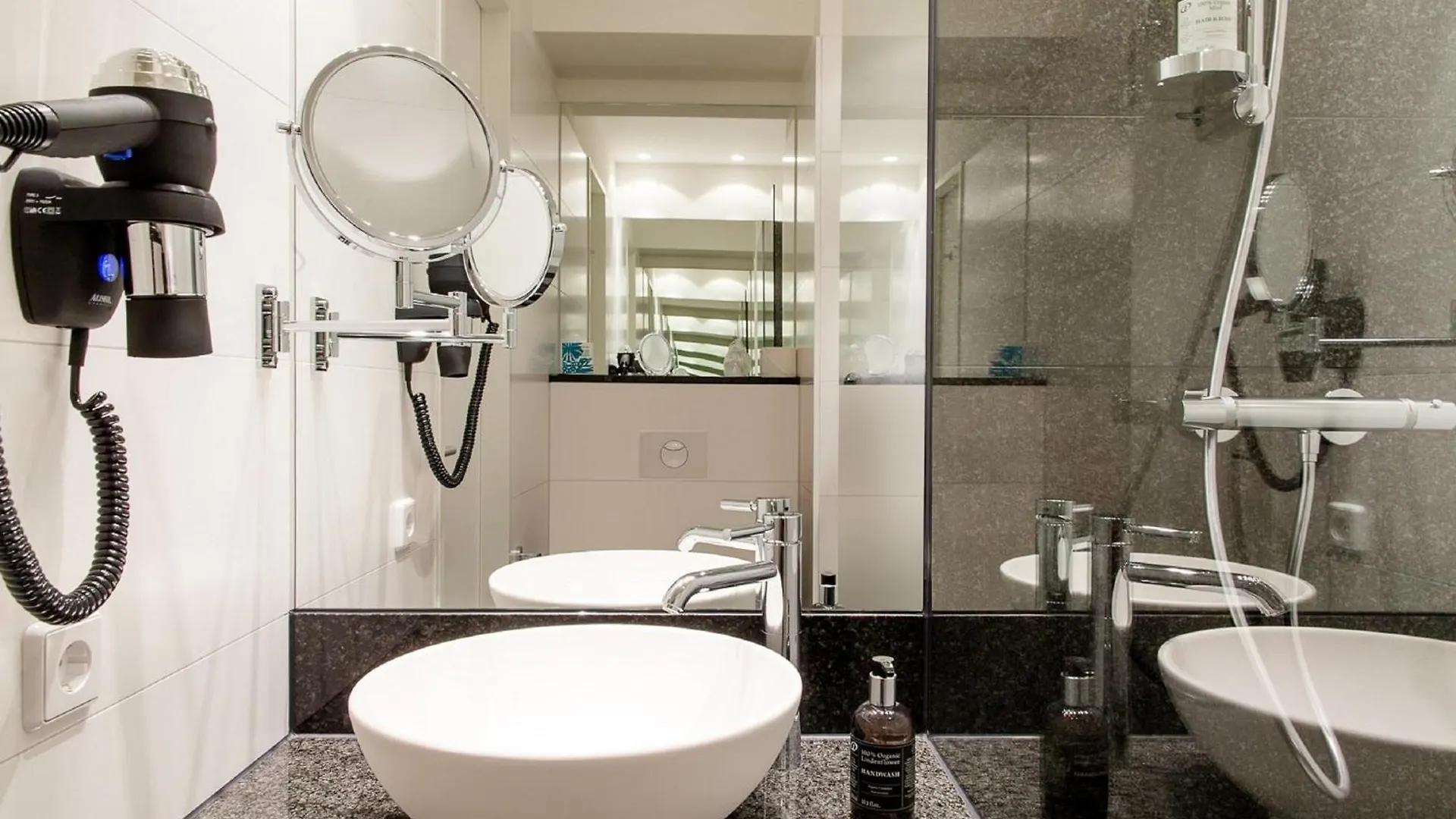 Hotel Motel One Edinburgh-Royal